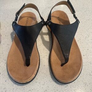 Vionic Black and Tan Sandals with Minimalist Design